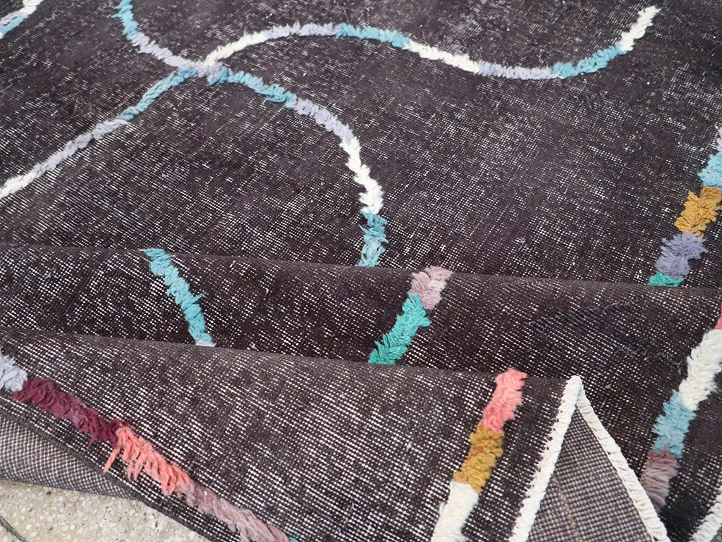 Modern Turkish Anatolian Distressed Room Size Carpet, No.28167 - Gsblank