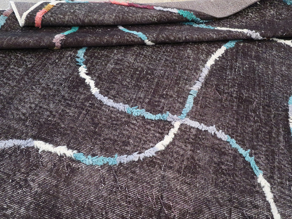 Modern Turkish Anatolian Distressed Room Size Carpet, No.28167 - Gsblank