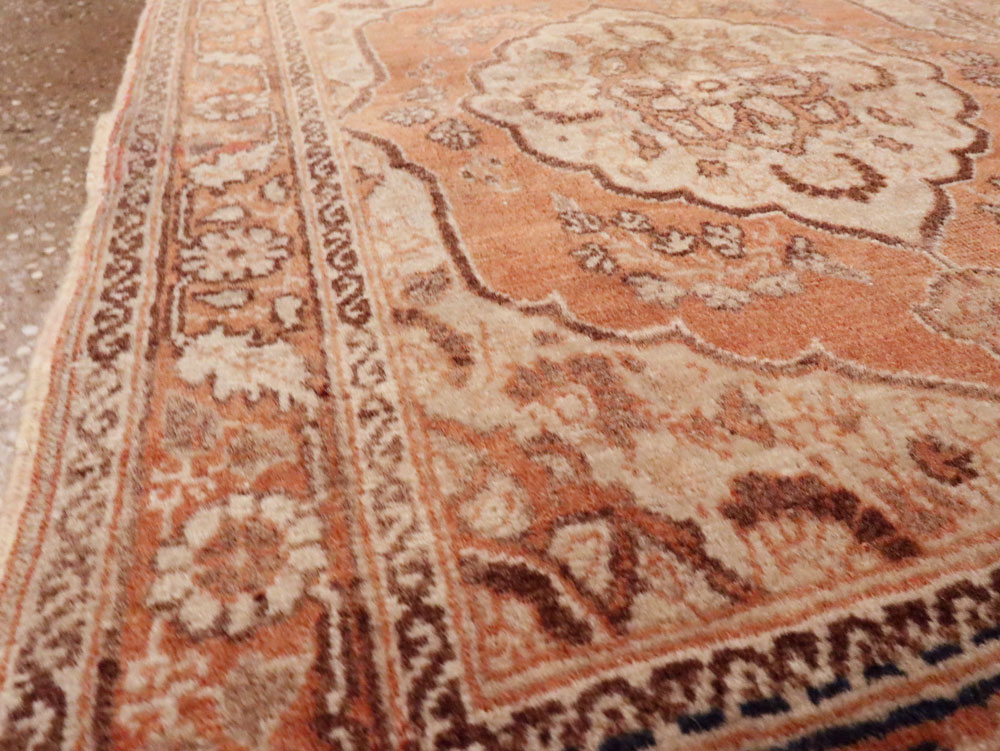 Vintage Persian Tabriz Throw Rug, No.28172 - Gsblank