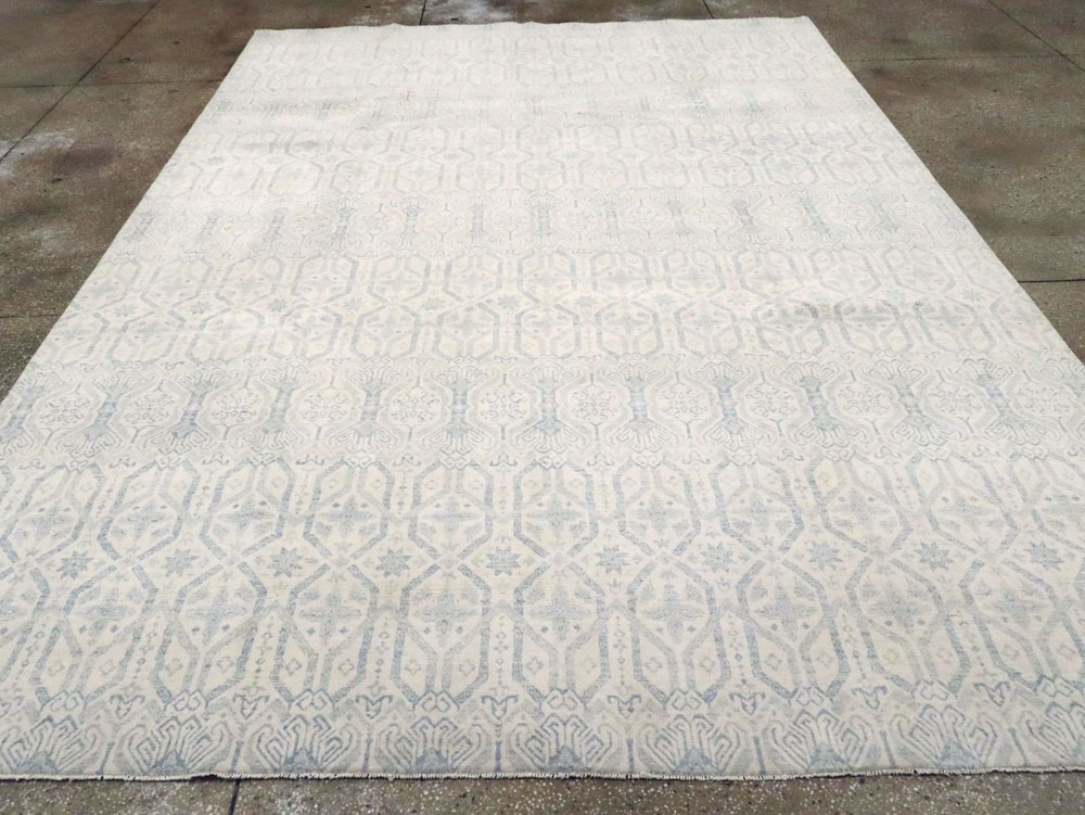 Spanish Cuenca Inspired Contemporary Turkish Room Size Carpet, No.28175 - Gsblank