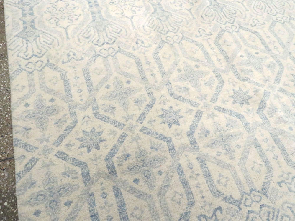 Spanish Cuenca Inspired Contemporary Turkish Room Size Carpet, No.28175 - Gsblank