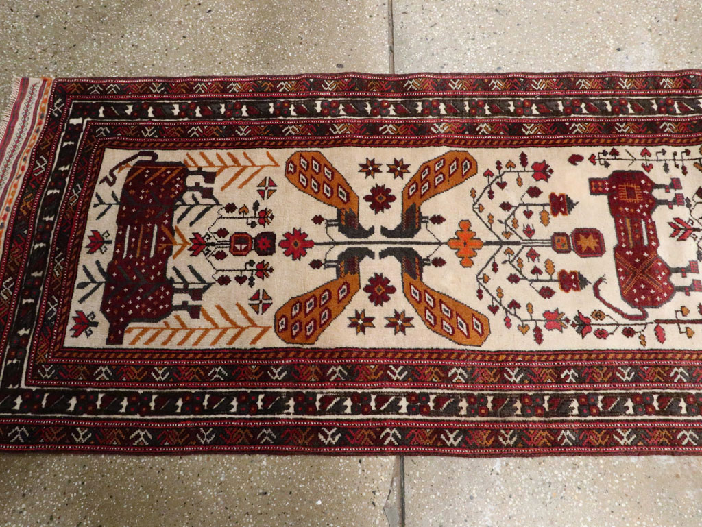 Vintage Persian Qashqai Runner, No.28183 - Gsblank