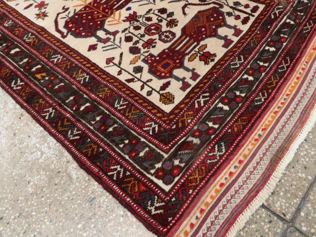Vintage Persian Qashqai Runner, No.28183 - Gsblank