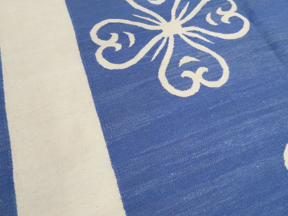 Modern Turkish Flatweave Room Size Carpet, No.28186 - Gsblank