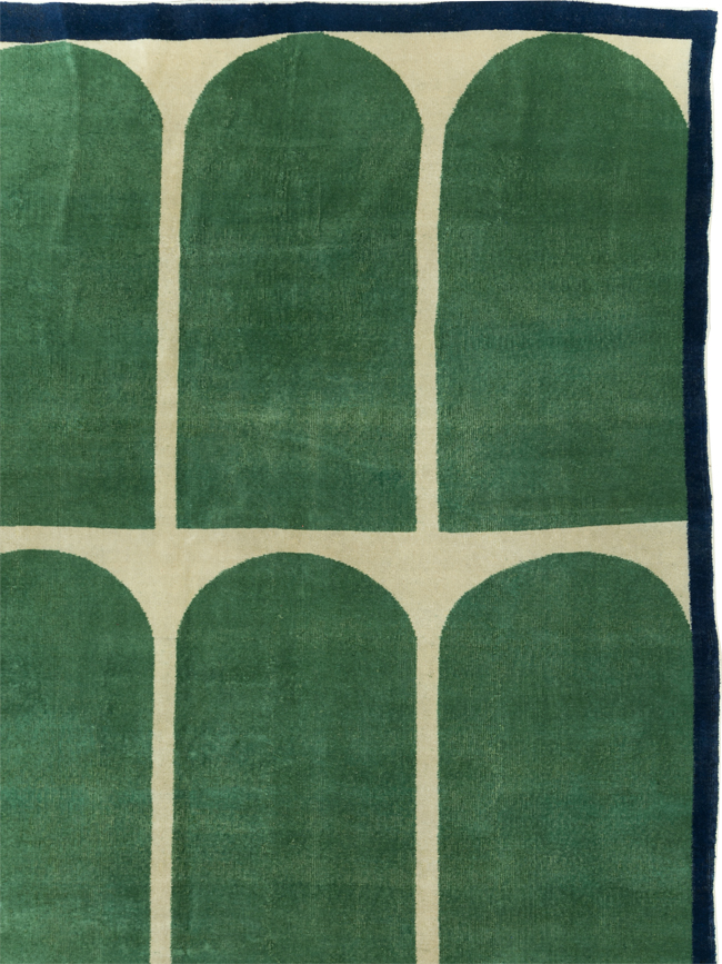 Vintage Turkish Anatolian Art Deco Style Room Size Carpet, No.28192 - Gsblank