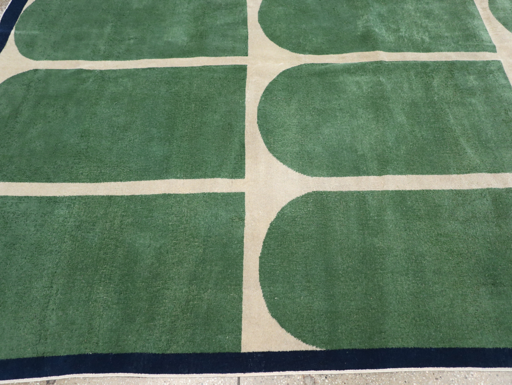 Vintage Turkish Anatolian Art Deco Style Room Size Carpet, No.28192 - Gsblank