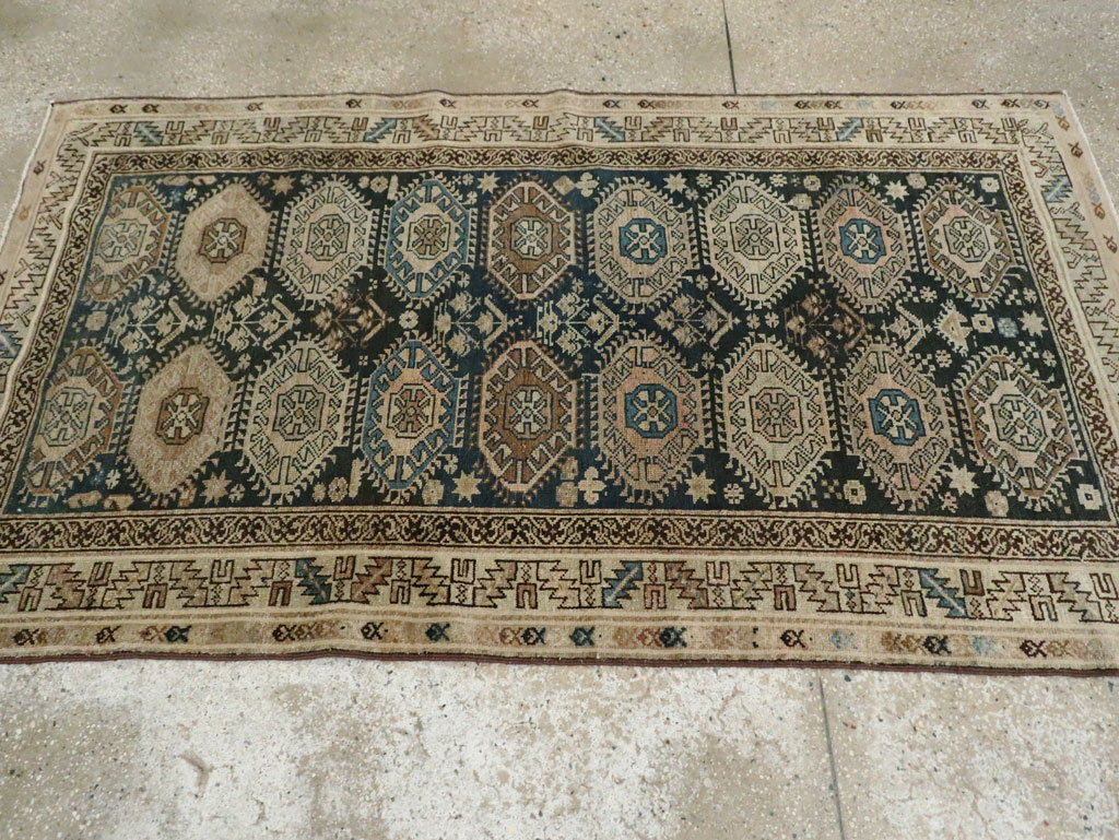 Antique Persian Malayer Rug, No.28228 - Gsblank