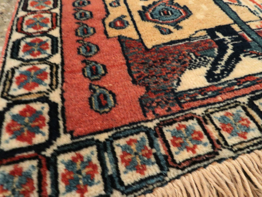Persian Pictorial Shiraz Rug, No.28241 - Gsblank
