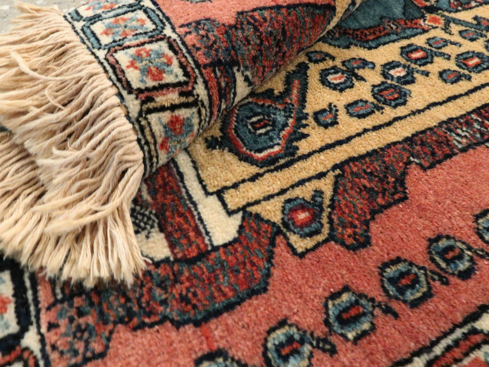 Persian Pictorial Shiraz Rug, No.28241 - Gsblank