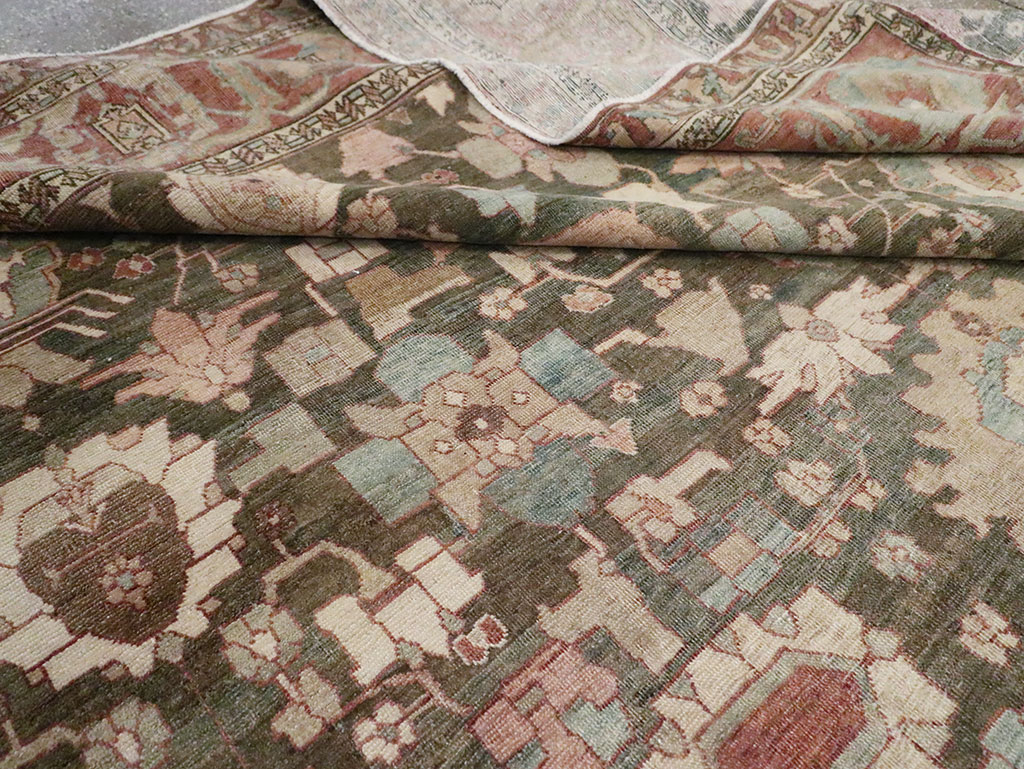 Antique Persian Bakhitari Carpet, No.28259 - Gsblank