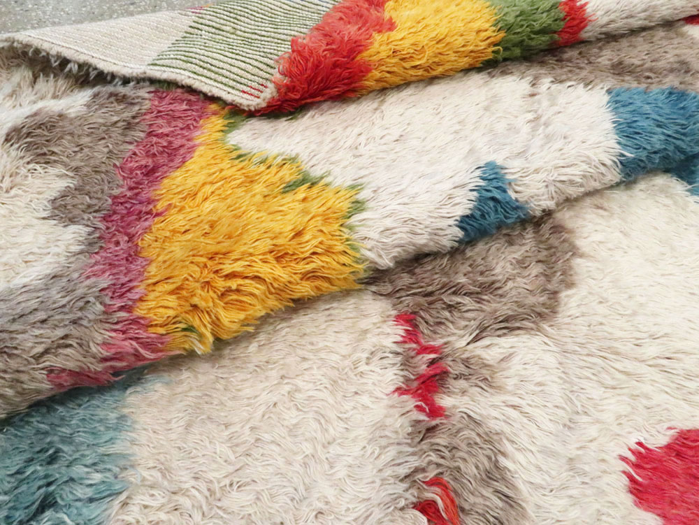 Contemporary Turkish Tulu Room Size Carpet, No.28273 - Gsblank