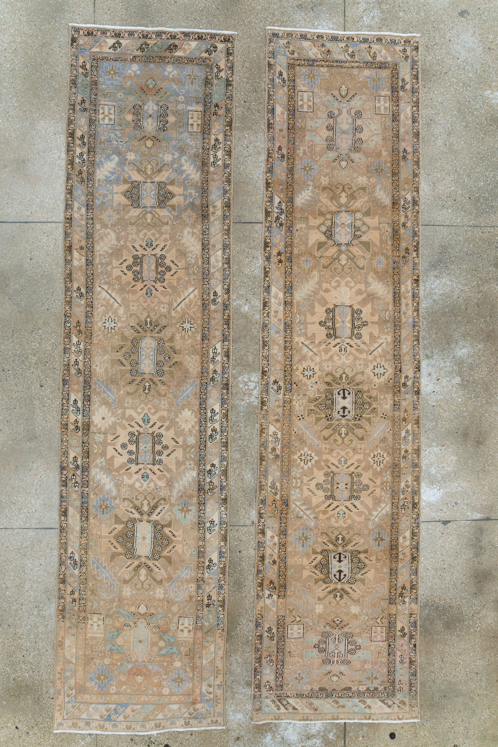 Vintage Persian Heriz Runner (Pair: 2 of 2), No.28294 - Gsblank