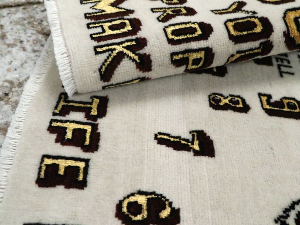 Vintage Persian Tabriz Rug, No.28318 - Gsblank