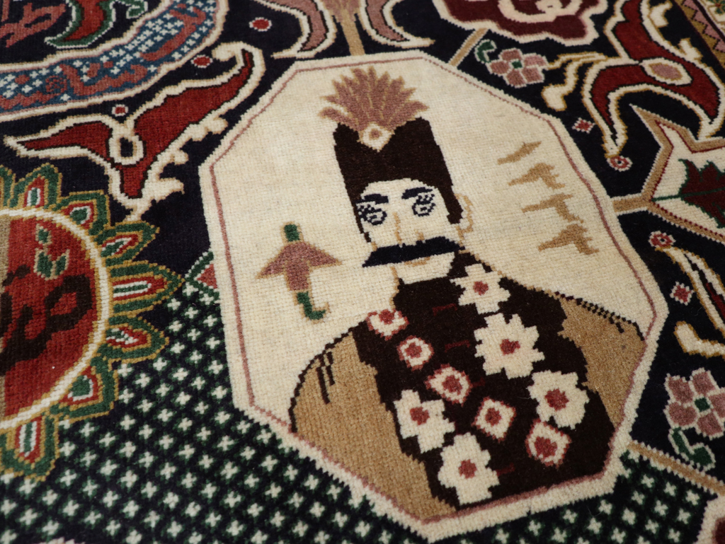 Vintage Persian Tabriz Pictorial Rug, No.28320 - Gsblank