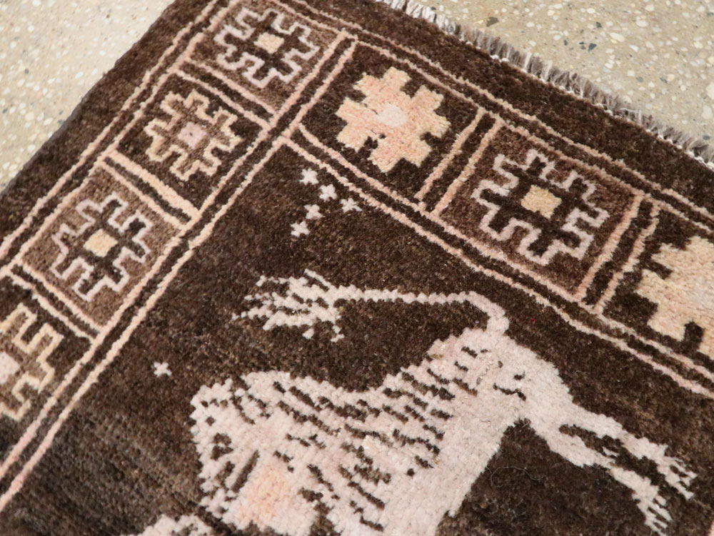 Vintage Turkish Anatolian Pictorial Rug, No.28355 - Gsblank