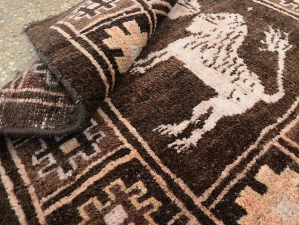 Vintage Turkish Anatolian Pictorial Rug, No.28355 - Gsblank