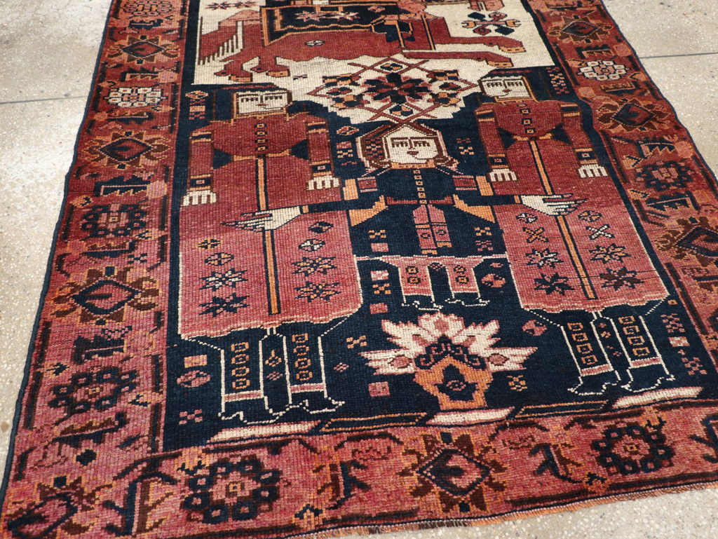 Vintage Persian Bakhtiari Pictorial Rug, No.28358 - Gsblank