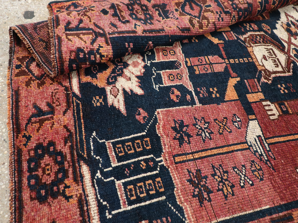 Vintage Persian Bakhtiari Pictorial Rug, No.28358 - Gsblank