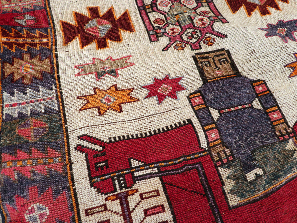 Vintage Persian Bakhtiari Rug, No.28361 - Gsblank