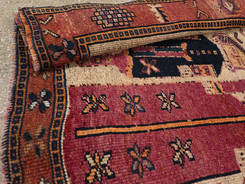 Vintage Persian Pictorial Bakhtiari Tribal Accent Rug, No.28366 - Gsblank