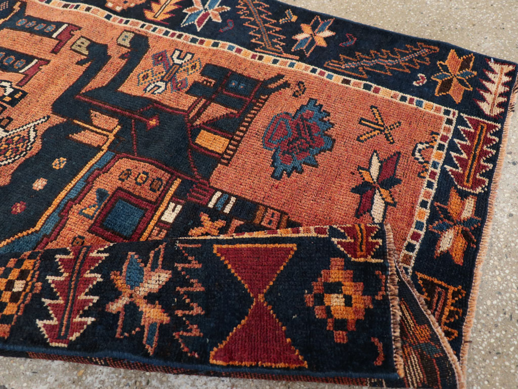 Vintage Persian Bakhtiari Pictorial Rug, No.28369 - Gsblank