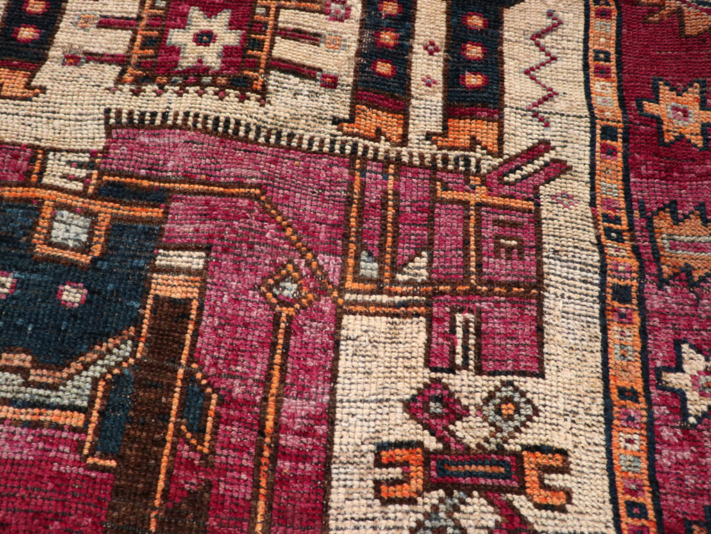 Vintage Persian Bakhtiari Pictorial Rug, No.28370 - Gsblank