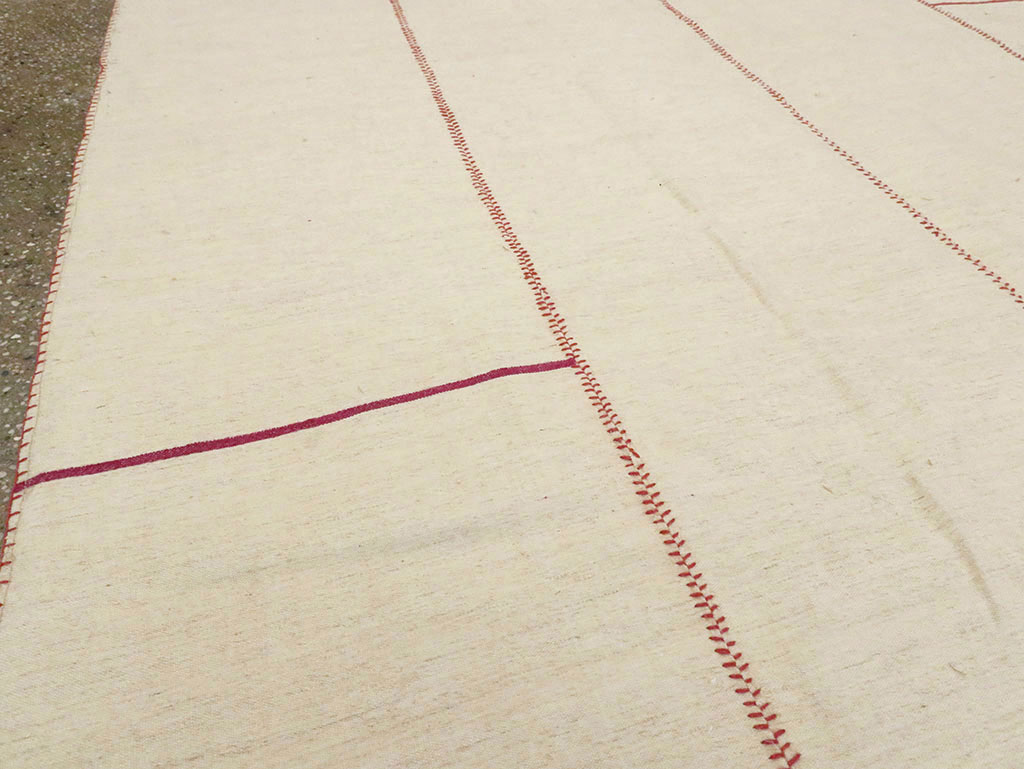 Contemporary Persian Flatweave Kilim Accent Rug, No.28376 - Gsblank