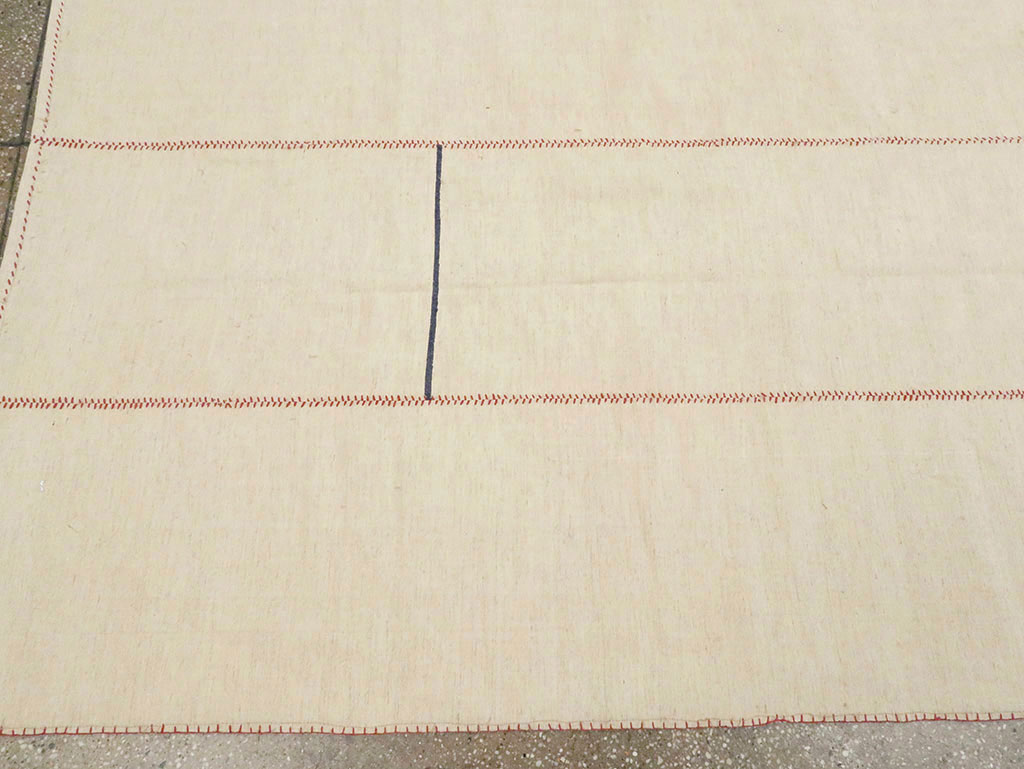 Contemporary Persian Flatweave Kilim Accent Rug, No.28376 - Gsblank