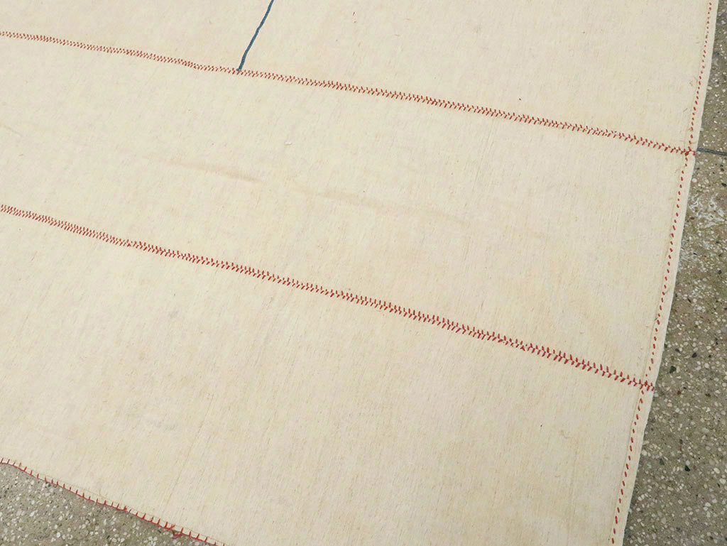 Contemporary Persian Flatweave Kilim Accent Rug, No.28376 - Gsblank