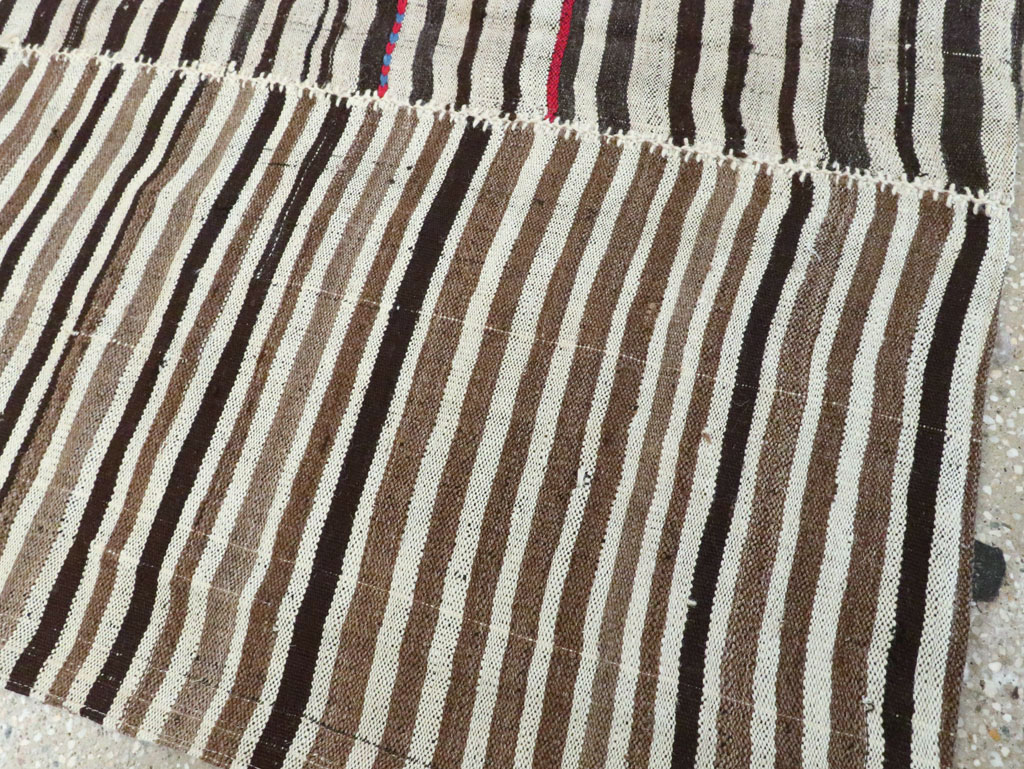 Vintage Persian Flatweave Kilim Accent Rug, No.28379 - Gsblank