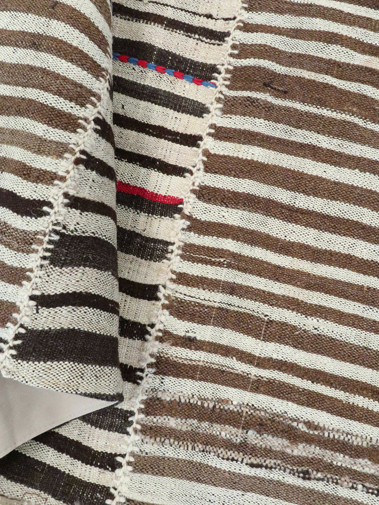 Vintage Persian Flatweave Kilim Accent Rug, No.28379 - Gsblank