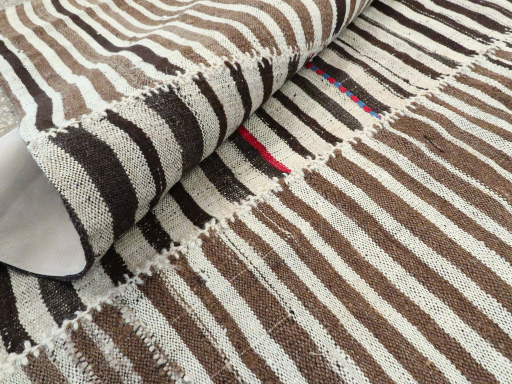 Vintage Persian Flatweave Kilim Accent Rug, No.28379 - Gsblank