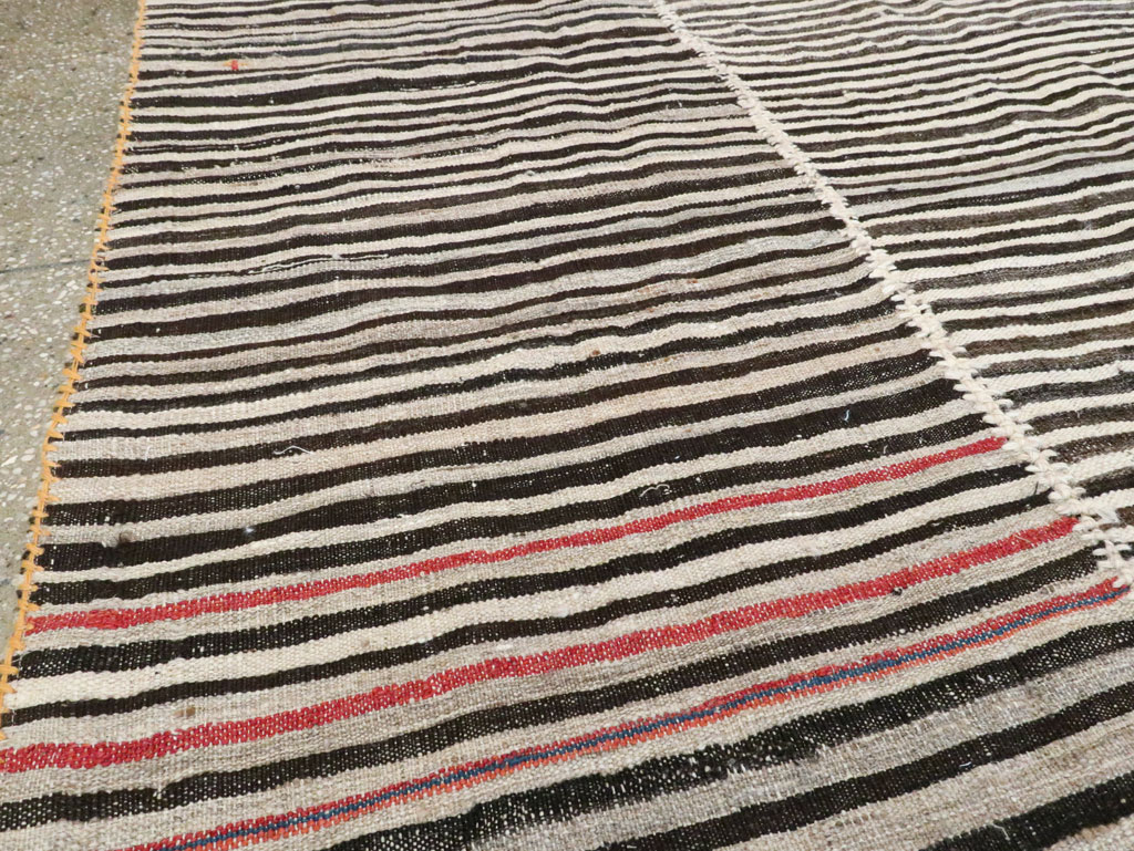 Vintage Persian Flatweave Kilim Accent Rug, No.28387 - Gsblank