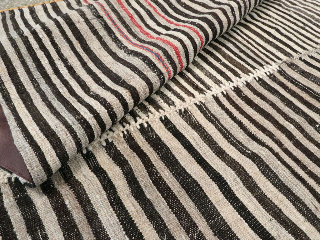 Vintage Persian Flatweave Kilim Accent Rug, No.28387 - Gsblank