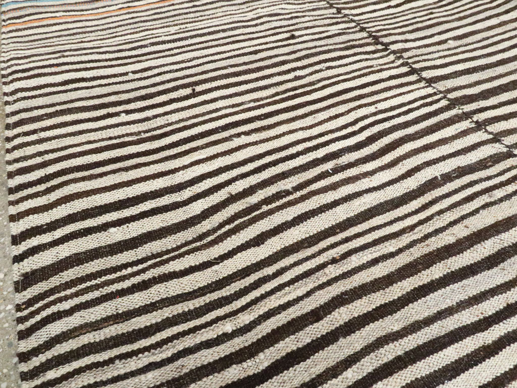 Vintage Persian Mazandaran Kilim Accent Carpet, No.28394 - Gsblank