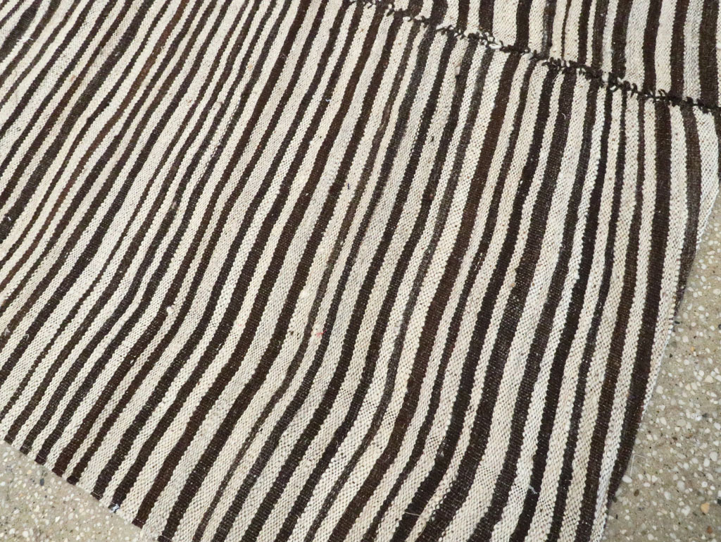 Vintage Persian Mazandaran Kilim Accent Carpet, No.28394 - Gsblank