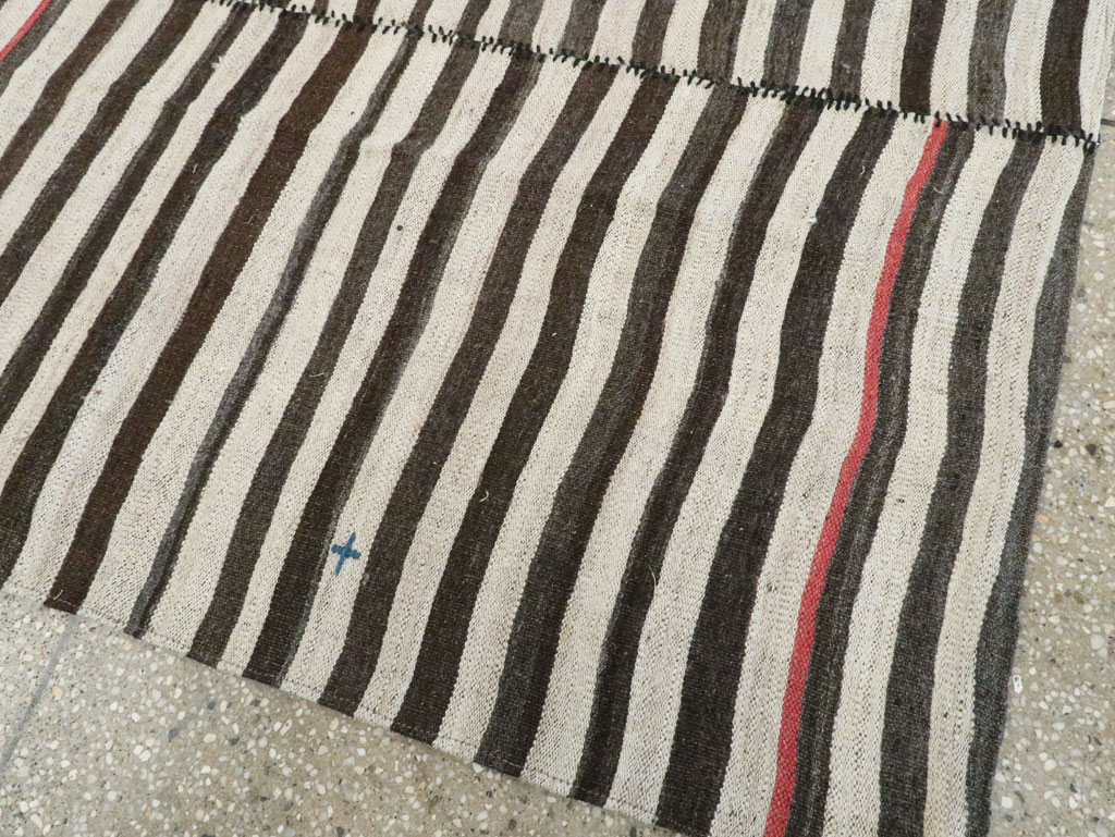 Vintage Persian Flatweave Kilim Accent Rug, No.28395 - Gsblank