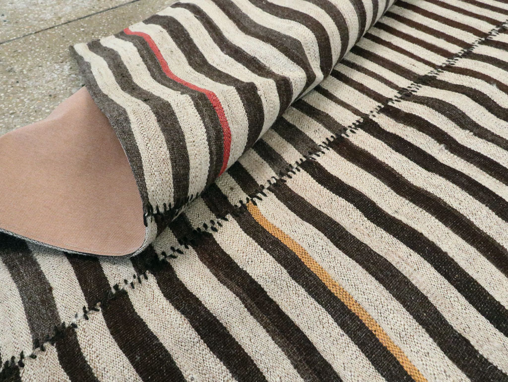 Vintage Persian Flatweave Kilim Accent Rug, No.28395 - Gsblank