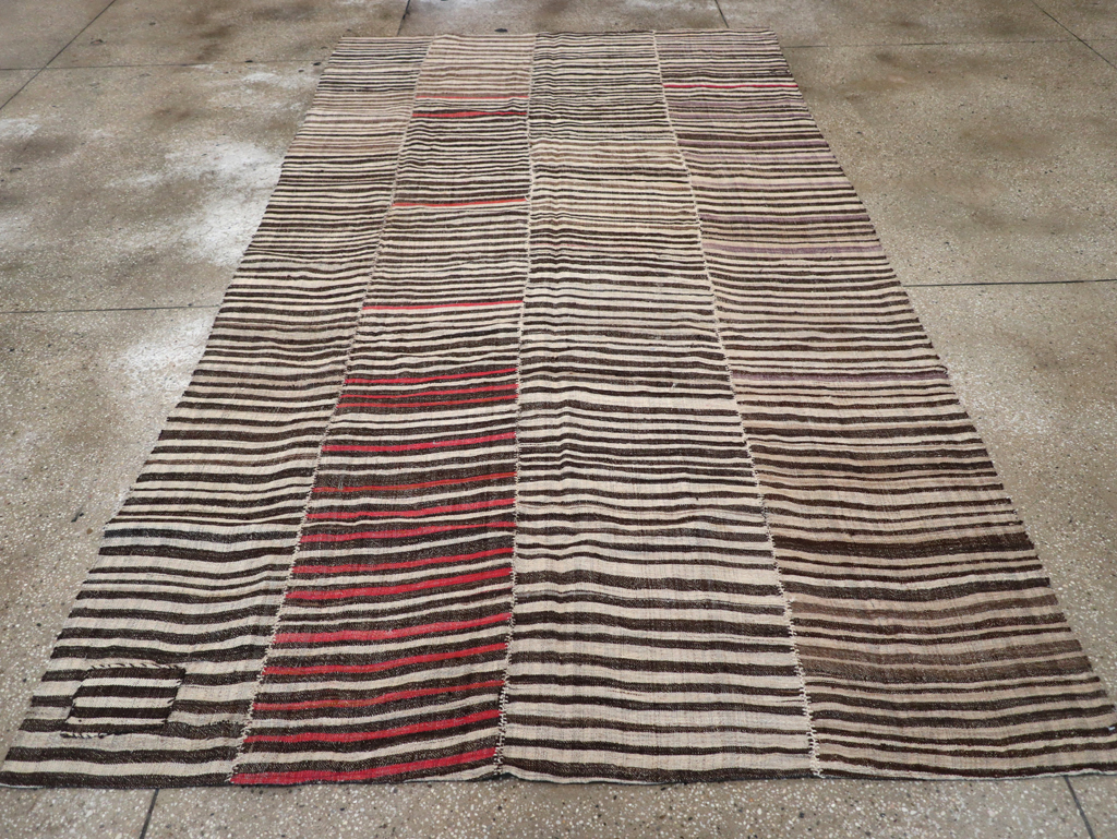 Vintage Persian Flatweave Kilim Accent Carpet, No.28399 - Gsblank