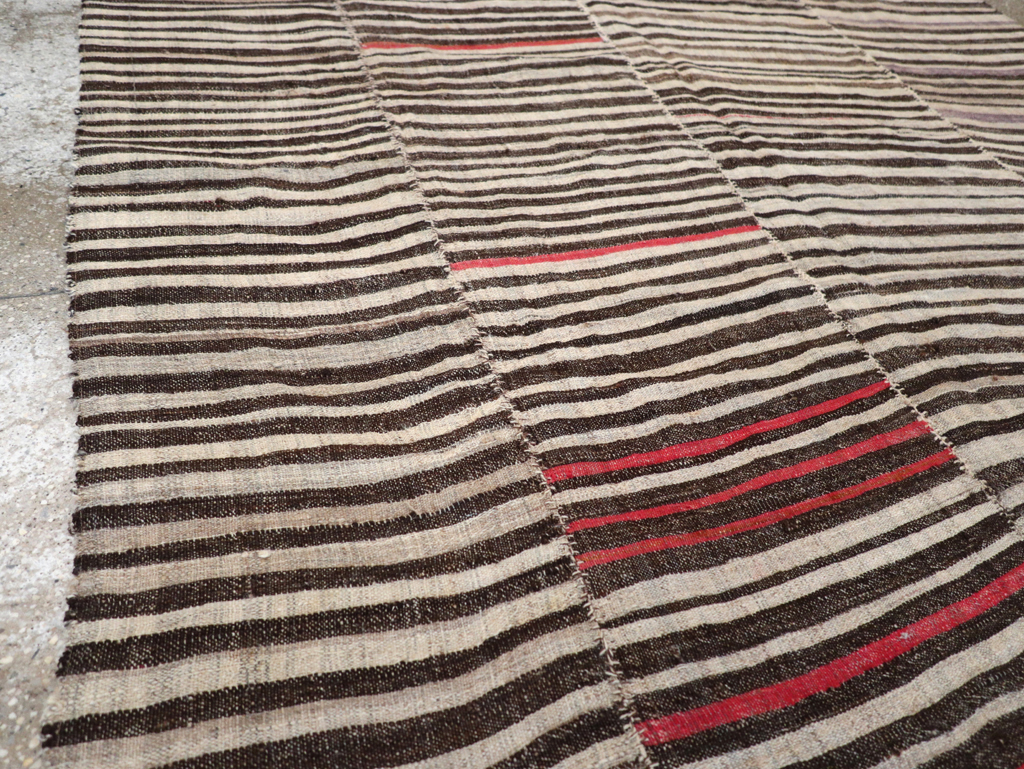 Vintage Persian Flatweave Kilim Accent Carpet, No.28399 - Gsblank