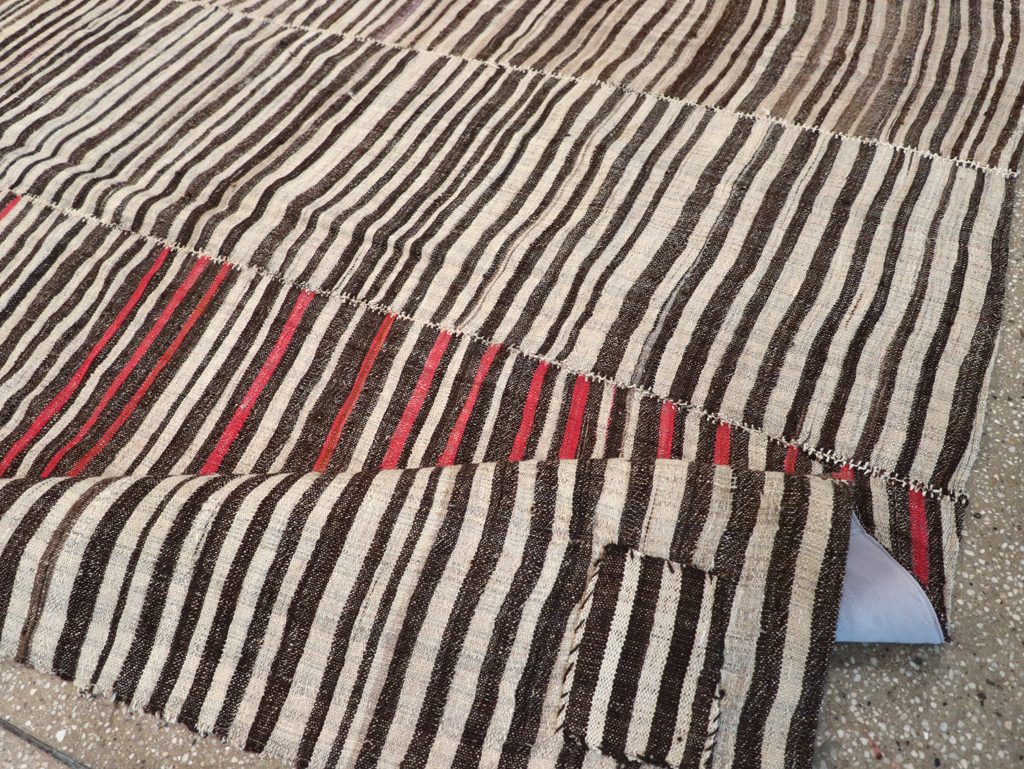 Vintage Persian Flatweave Kilim Accent Carpet, No.28399 - Gsblank