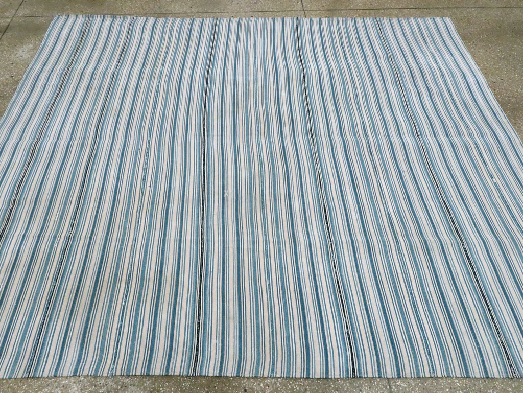 Vintage Persian Flatweave Kilim Square Accent Rug, No.28407 - Gsblank