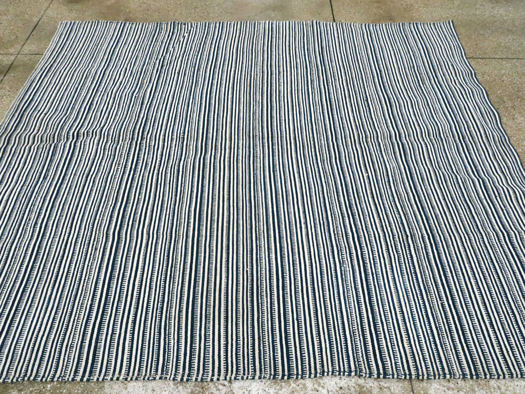 Vintage Persian Flatweave Kilim Square Accent Rug, No.28409 - Gsblank