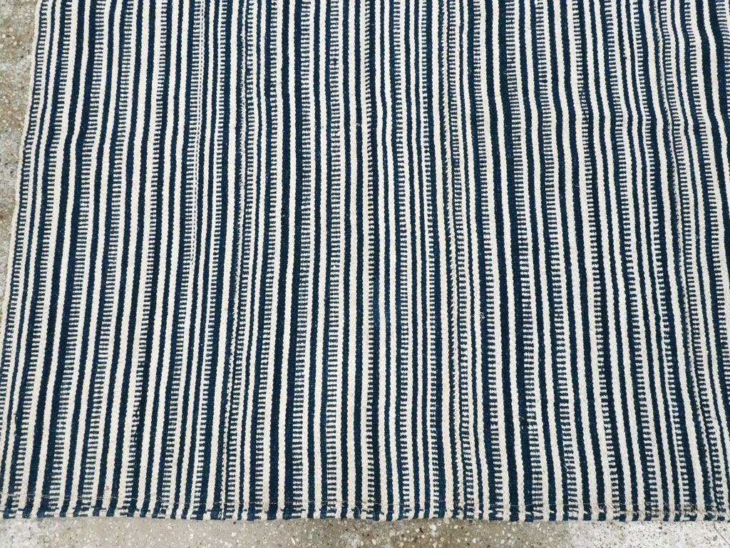 Vintage Persian Flatweave Kilim Square Accent Rug, No.28409 - Gsblank