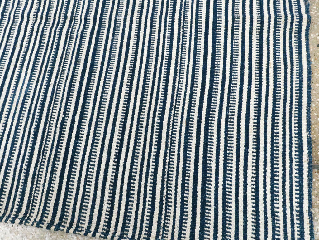 Vintage Persian Flatweave Kilim Square Accent Rug, No.28409 - Gsblank