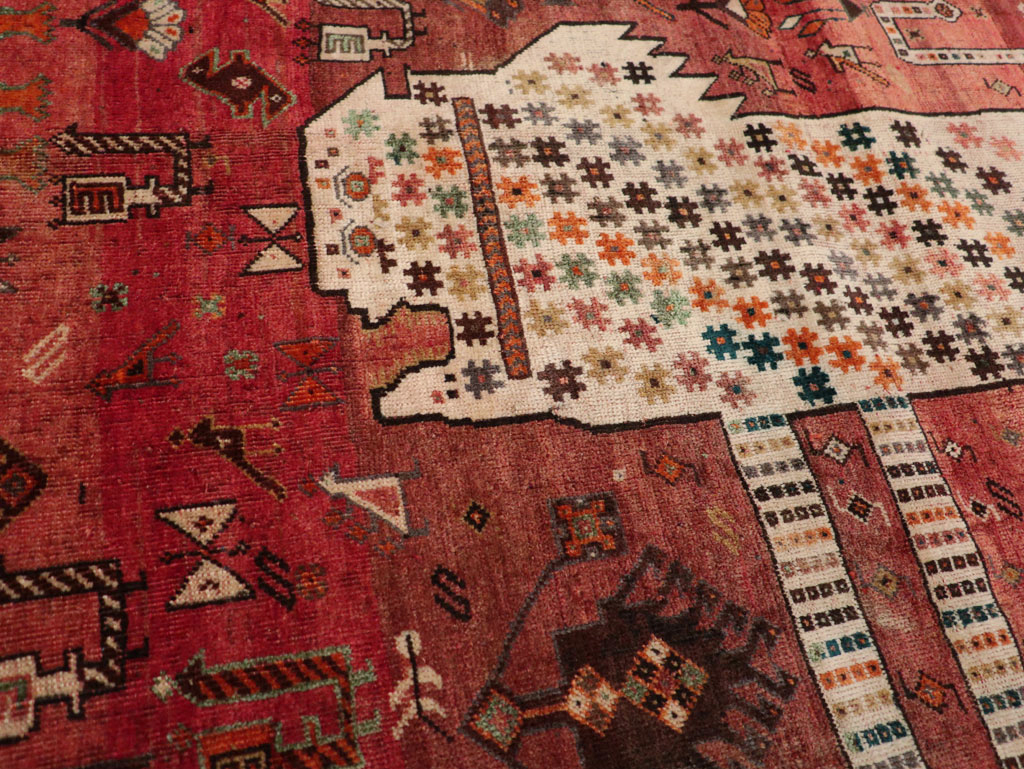 Vintage Persian Qashqai Pictorial Throw Rug, No.28434 - Gsblank