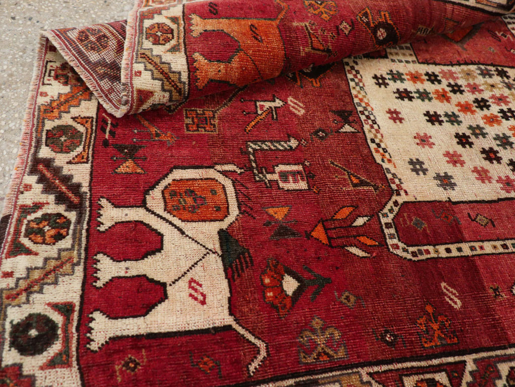 Vintage Persian Qashqai Pictorial Throw Rug, No.28434 - Gsblank