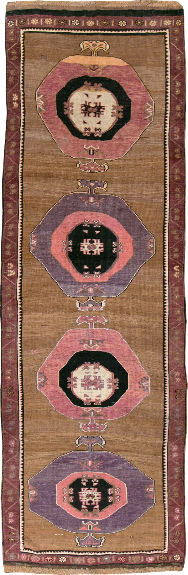 Vintage Turkish Anatolian Long Gallery Carpet, No.28458 - Gsblank
