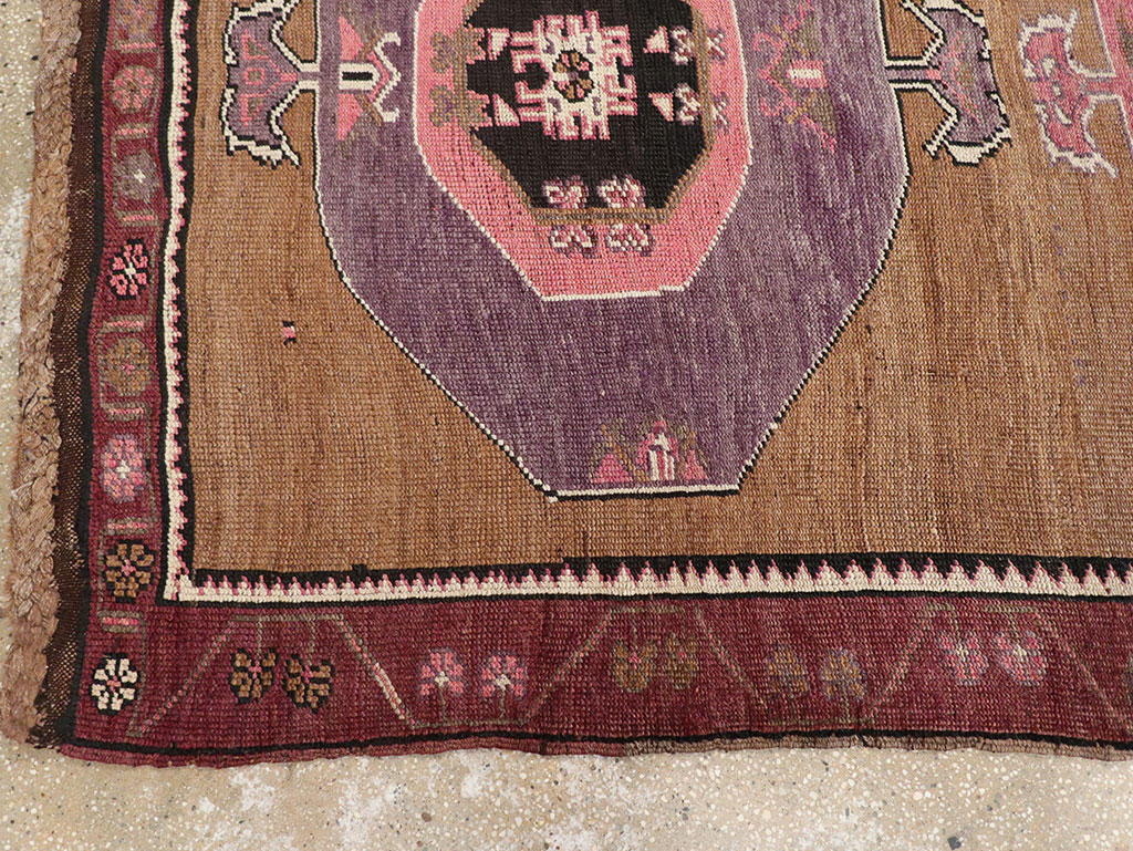 Vintage Turkish Anatolian Long Gallery Carpet, No.28458 - Gsblank