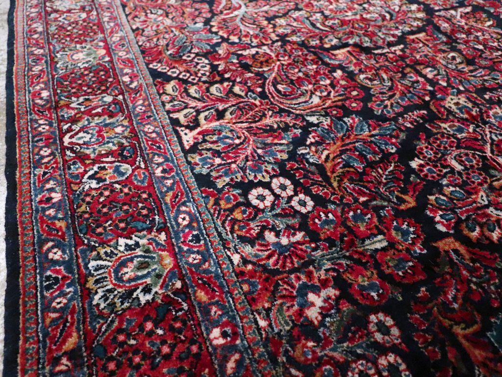 Antique Persian Sarouk Carpet, No.28497 - Gsblank